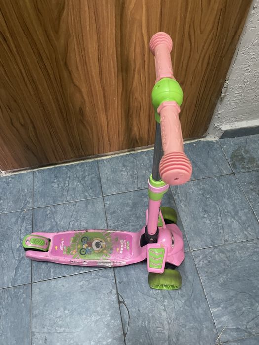 Продам детский самокат