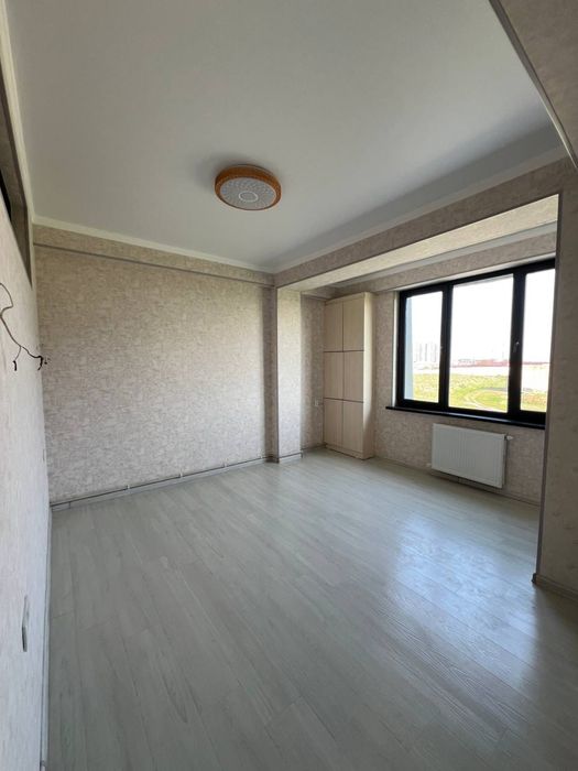 Срочно продается квартира 1 комнатная 38 квадратов Олмос махалля