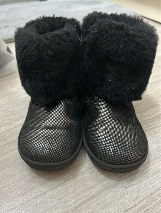 Ghete Melania marimea 23