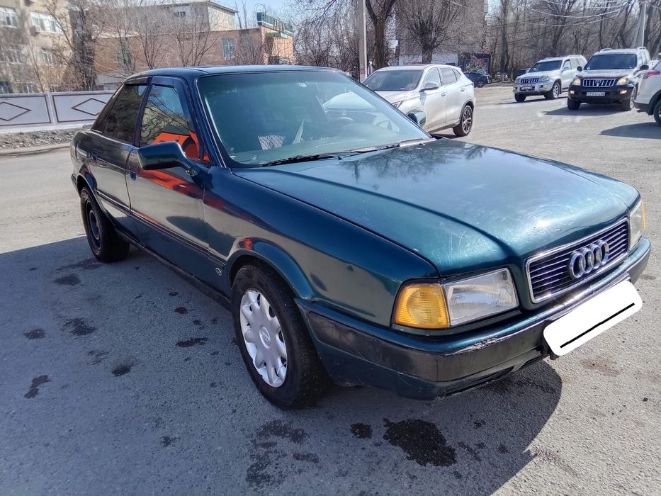 Ауди В4 Газ-бензин. 2.0