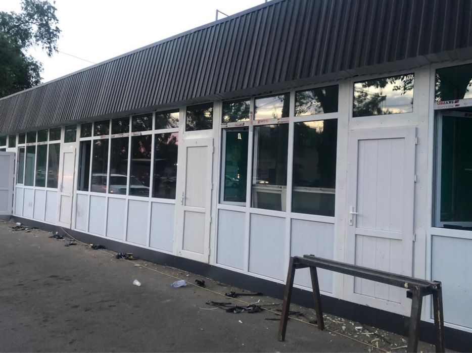 Контейнеры 40 тонники под торговые бутики