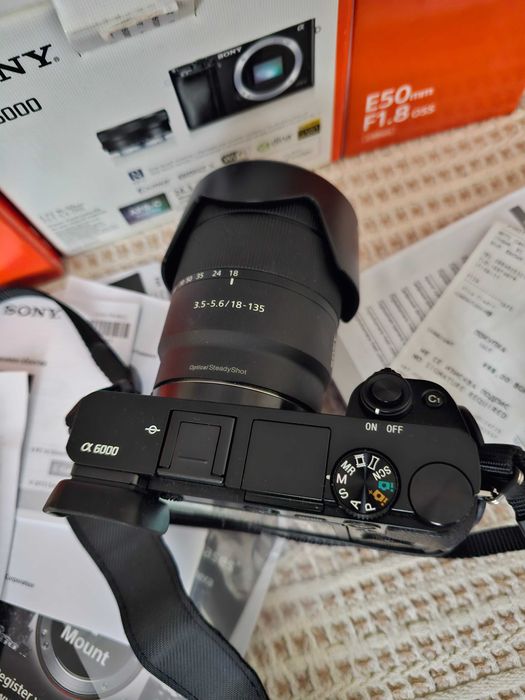 Sony a6000 с три обектива 1.8/50mm, 3.5/18-135mm, 16-50mm