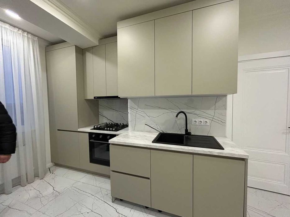 de inchiriat apartament 2 camere zona Aradului
