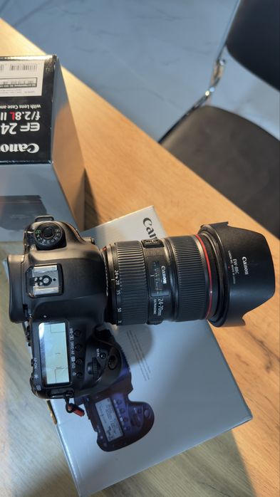 Canon EOS 5D Mark IV