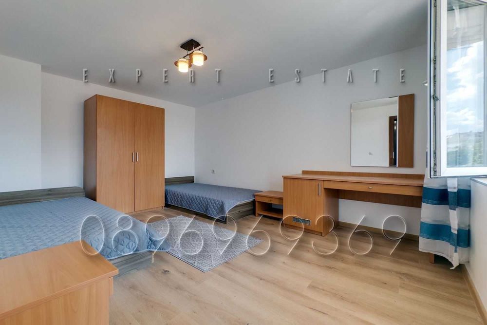 Тристаен - Обзаведен - Колхозен пазар - Тухла