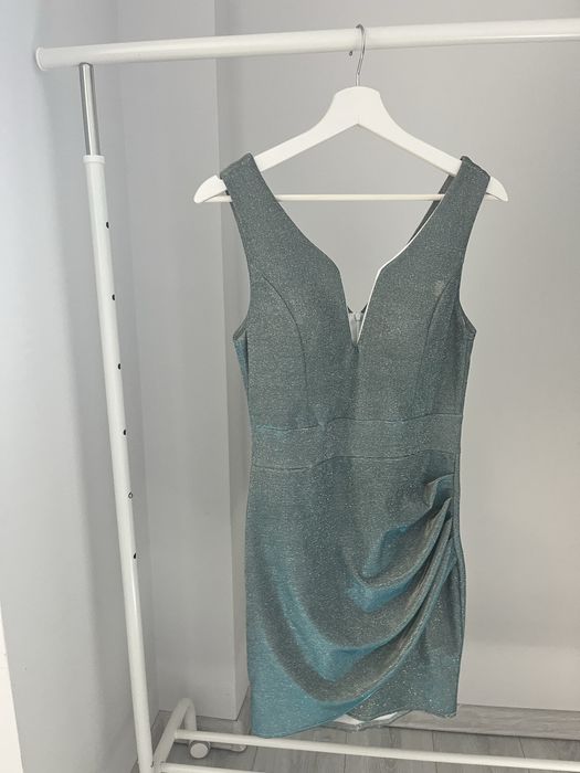 Блестяща рокличка