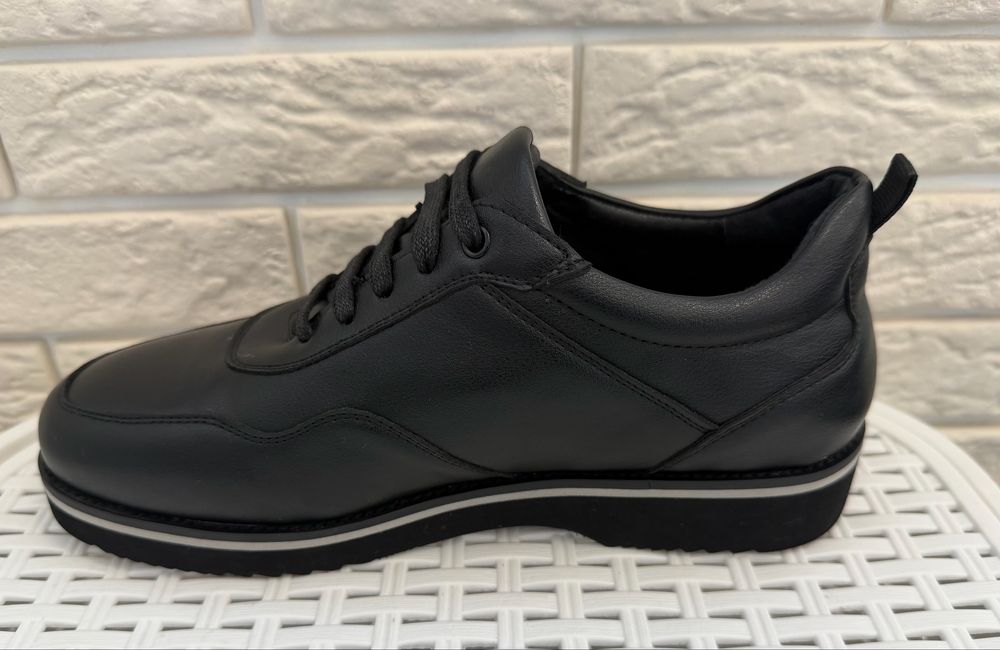 Туфли новые раз/38-й.