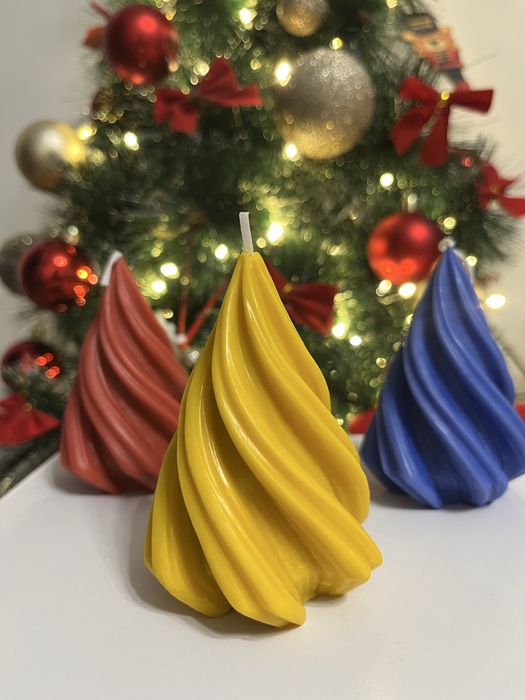 Коледни ароматни свещи