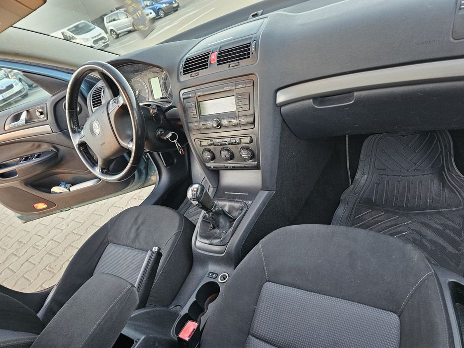 SKODA Octavia 2008 — imagine 5