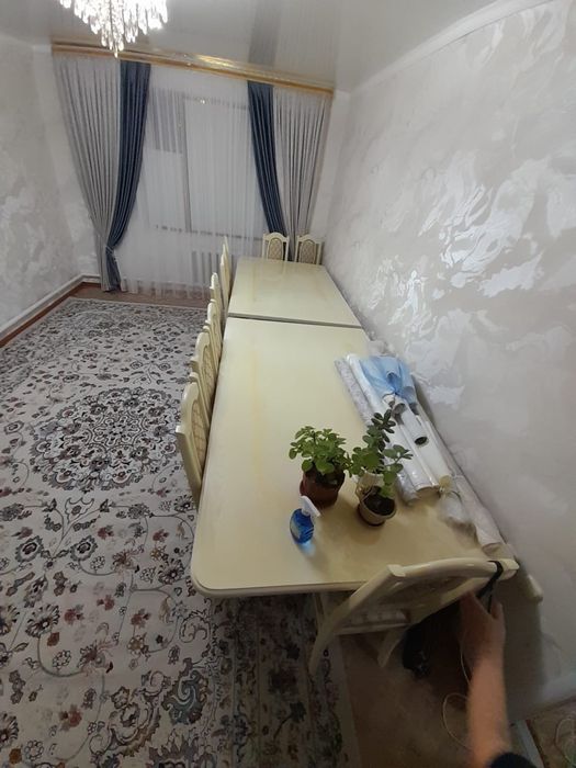 Продам Стол + 18 стульев
