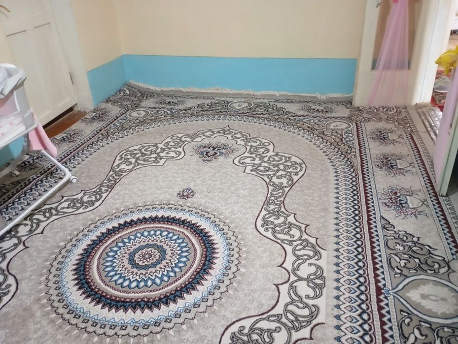 Гилам б/у сотилади