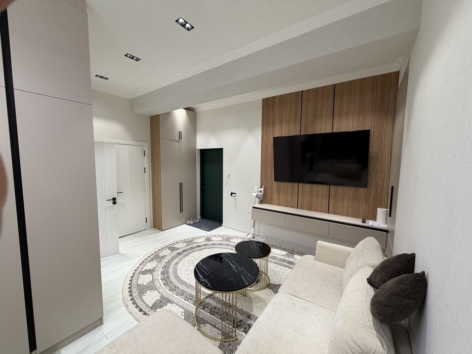 Darxan Avenium Bizness klass 2 komnatnaya kvartira 3