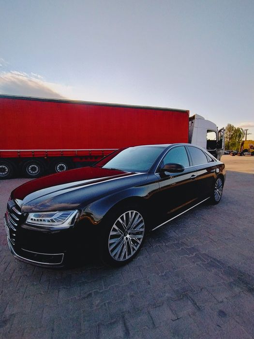 AUDI A8 2015