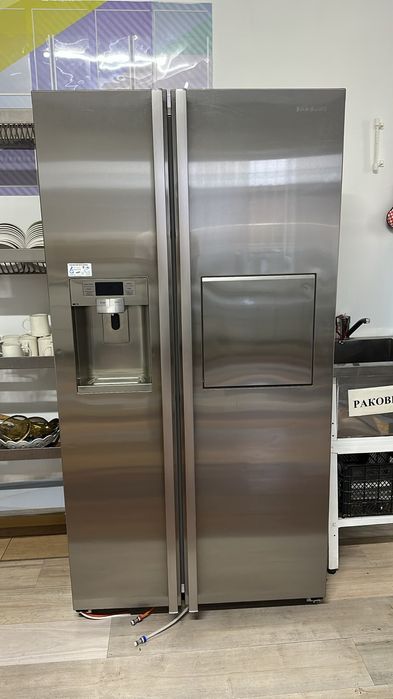 Продам на запчасти холодильник