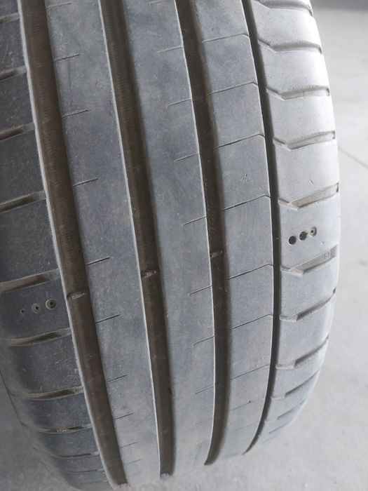 Vând Anvelope 225 40 18