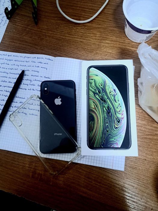 айфон хс 256 гб 76% ёмкость