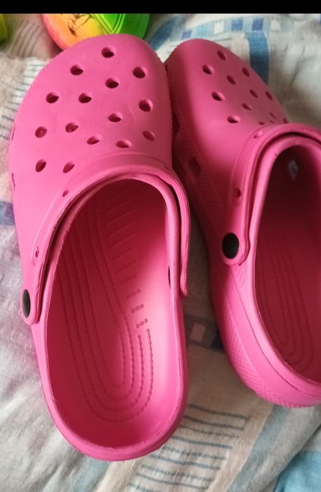 Saboti  papuci culoare roz  marimea 40