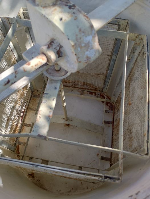 Центрофуга за мед