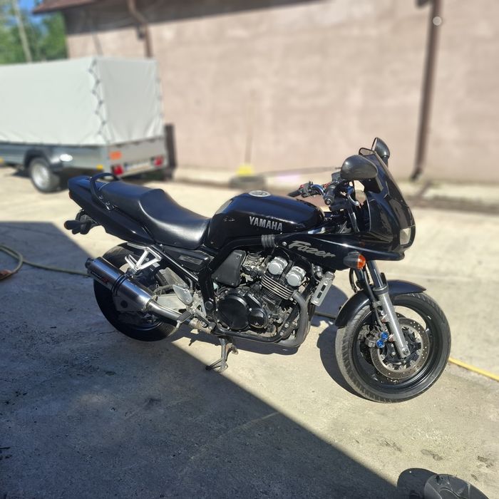 Se vinde yamaha fzs600  cu 23000de km