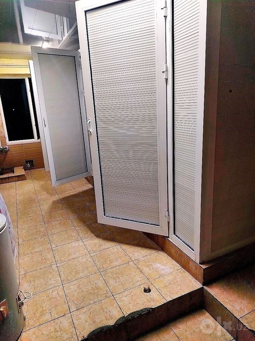 1xona opshishita sotiladi Yashnabod Tumani Kadishva Olmos metro oldida