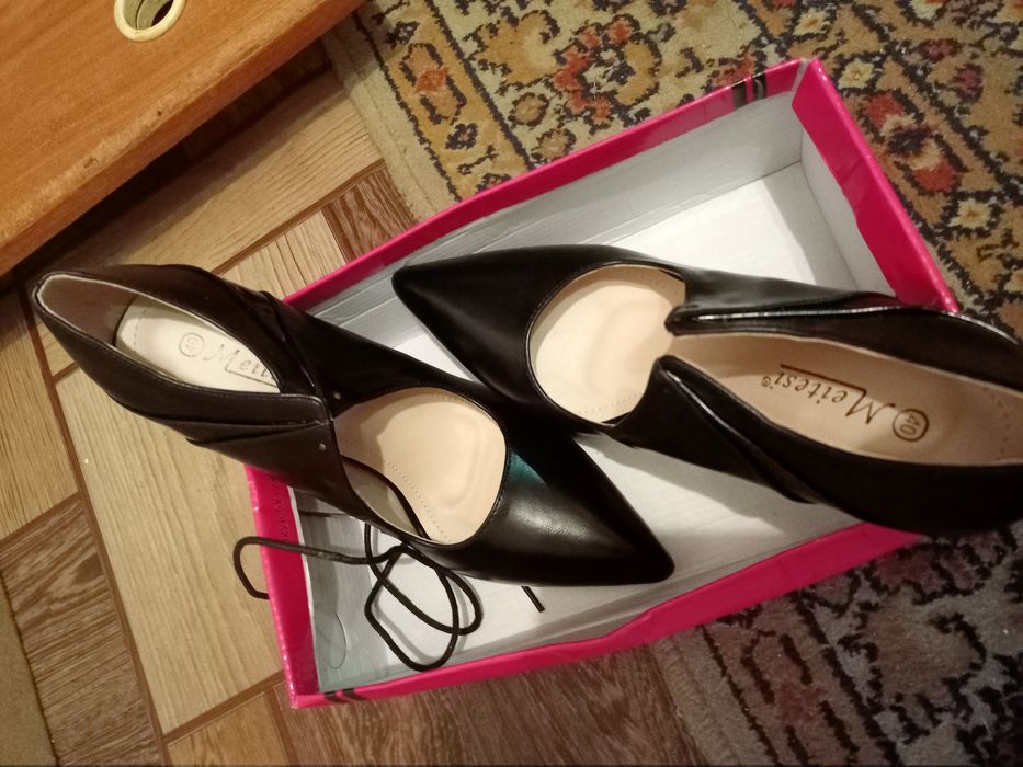 Туфли размер 39-40 новые