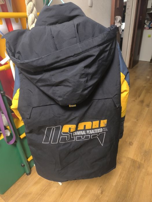 Куртки зимние на мальчика 140см