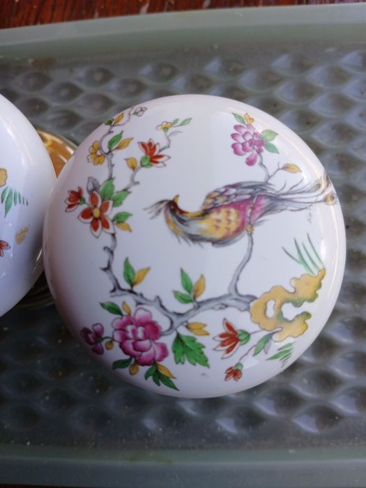 Manere usa portelan din Australia