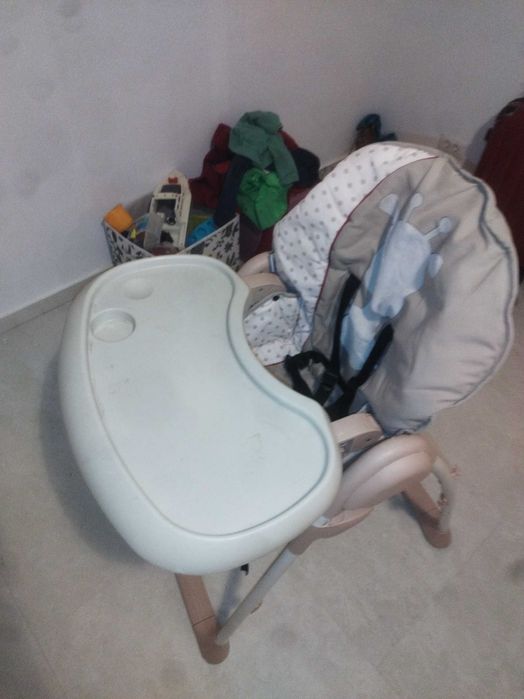 Scăunel de luat masa  bebe Hauck