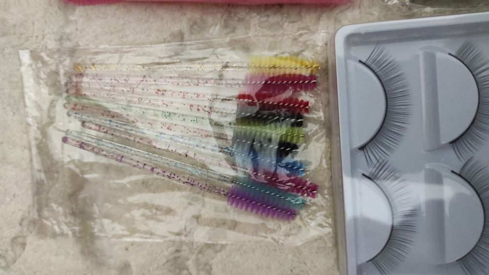 Тренировъчна глава и материали за миглопластика