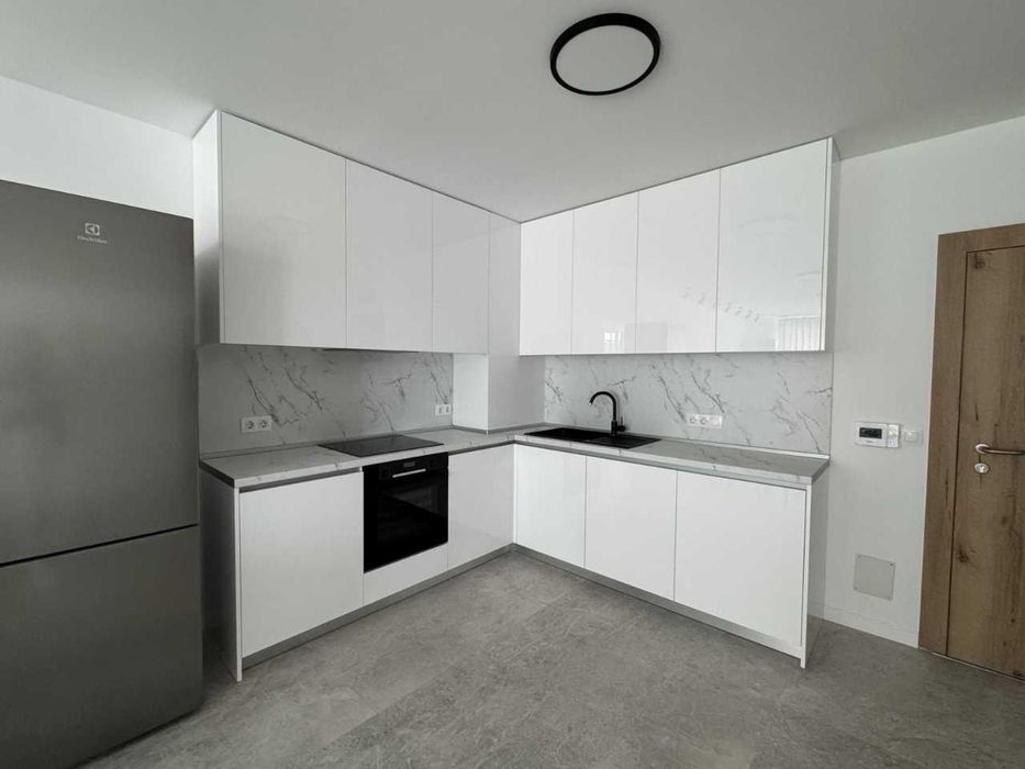 Дава се под наем Двустаен апартамент в София, Студентски град - 75 кв.м за 867.51 € - Снимка #1