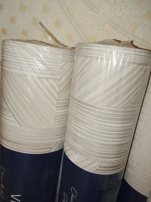 Обои метровые продам