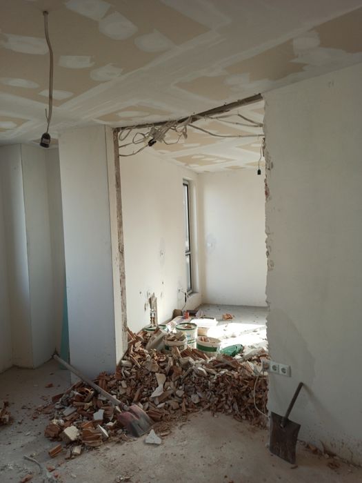 Извозване на строителни и битови отпадъци, кърти чисти извозва