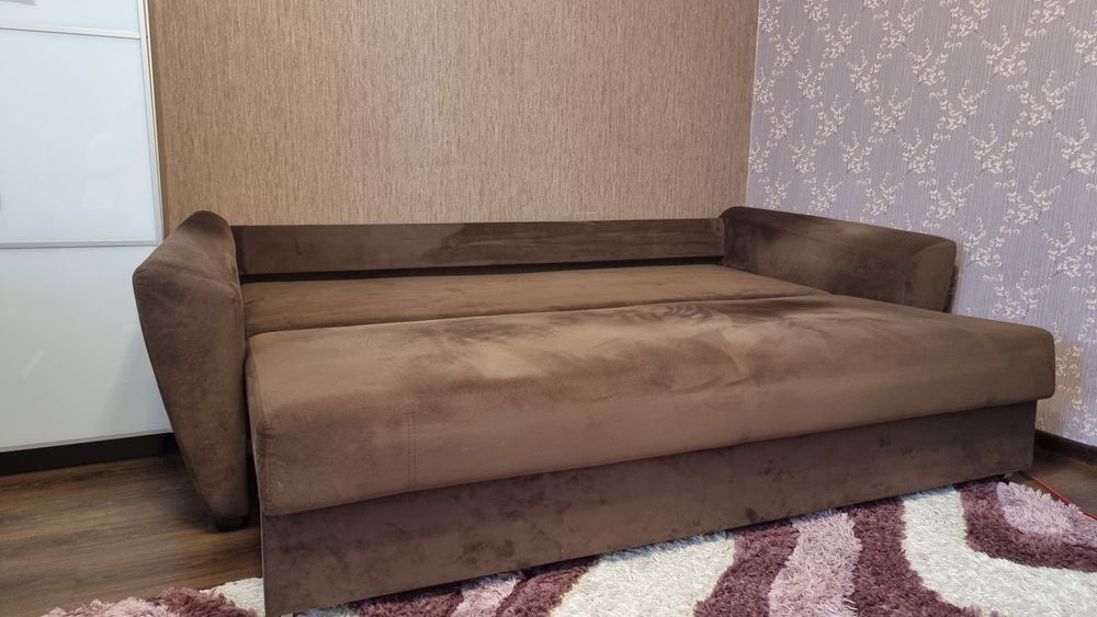 Продам диван в отличном состоянии