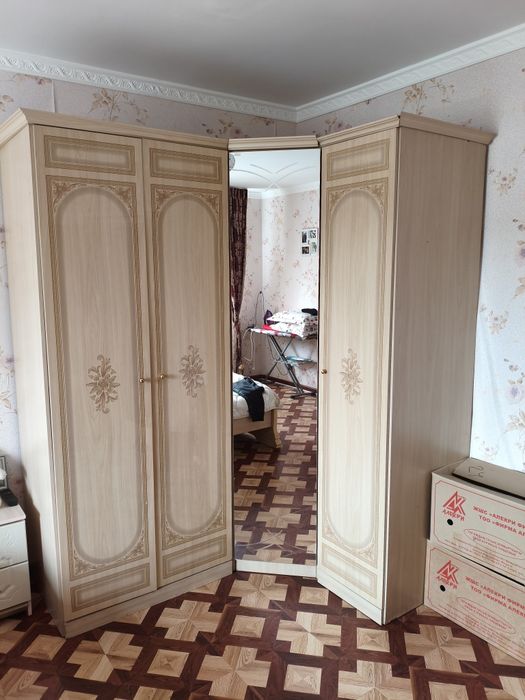 Продам спальный гарнитур