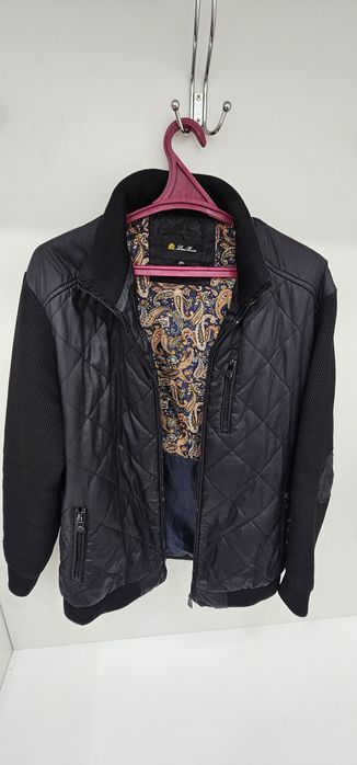 Продаётся б/у куртка