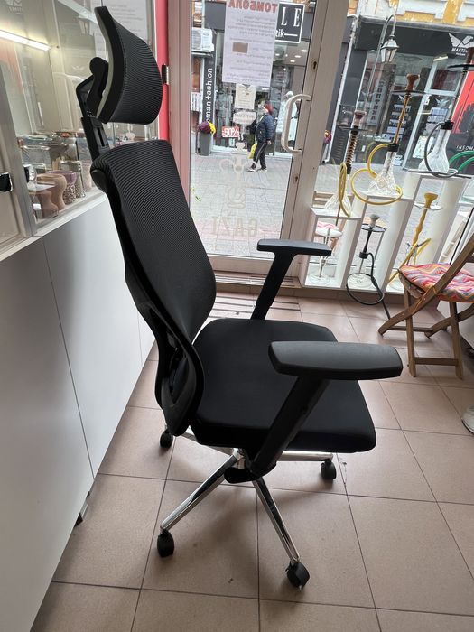 Ергономичен офис стол