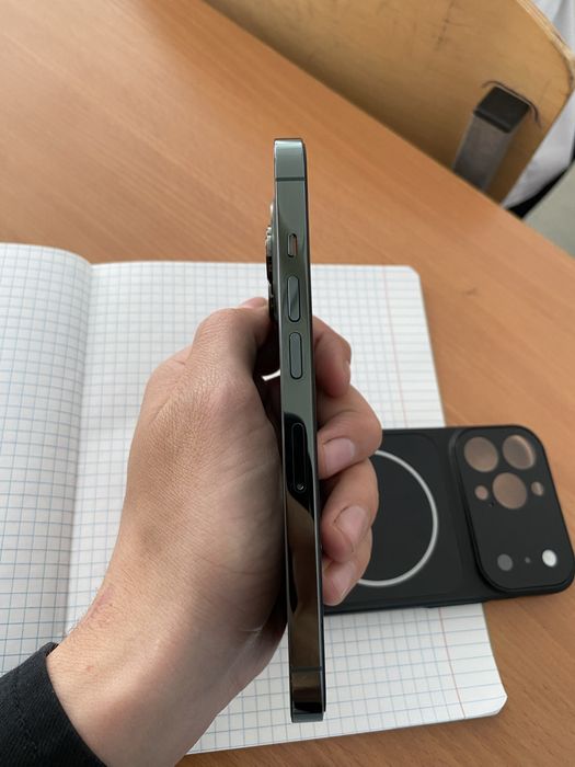 Продам айфон 13 про