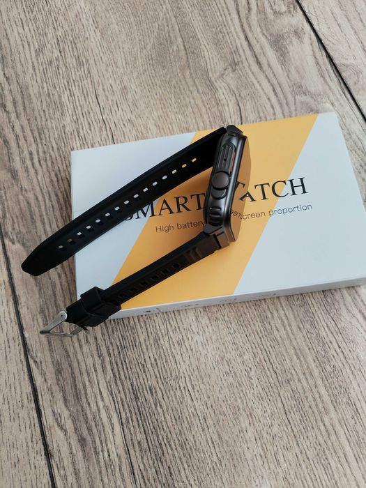 Нов смарт часовник