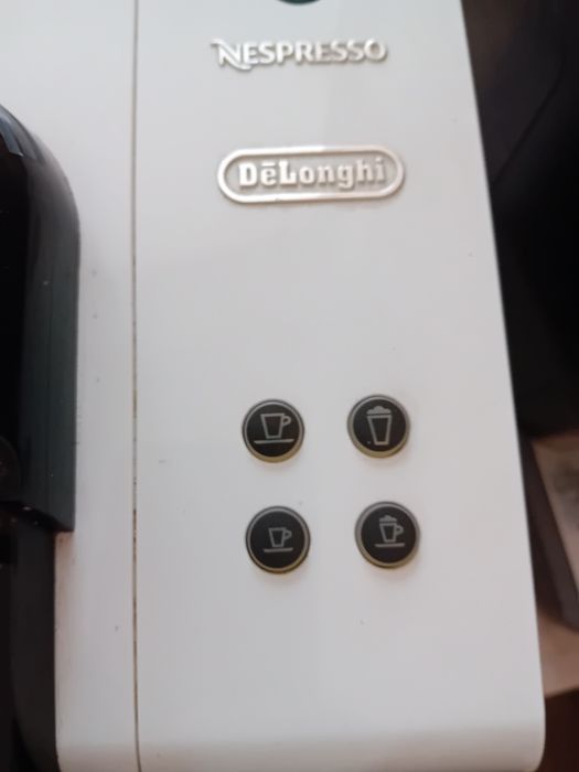 Aparat de cafea nespresso delonghi