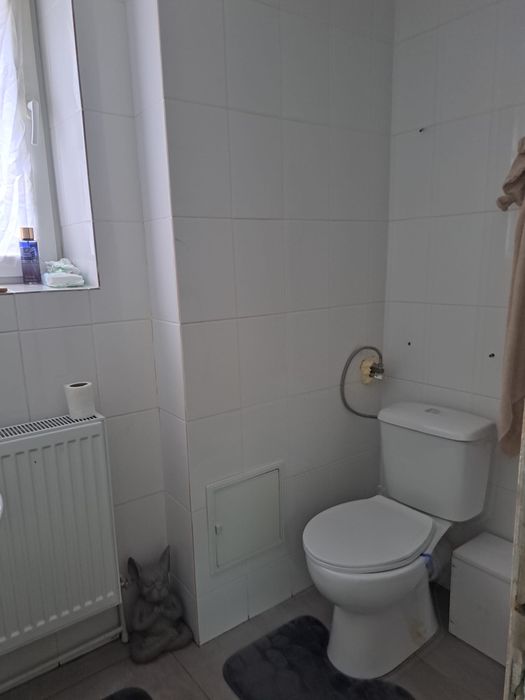 Vand apartament 46m + boxa