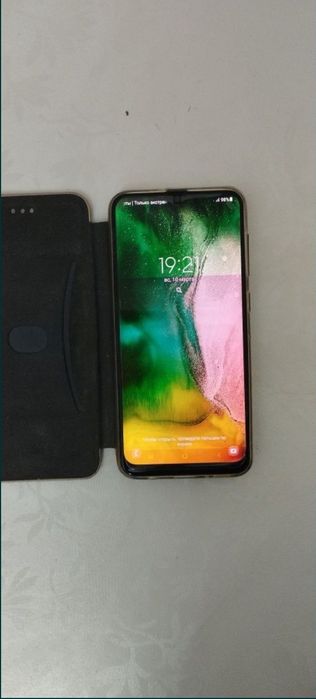 Продам смартфон Самсунг