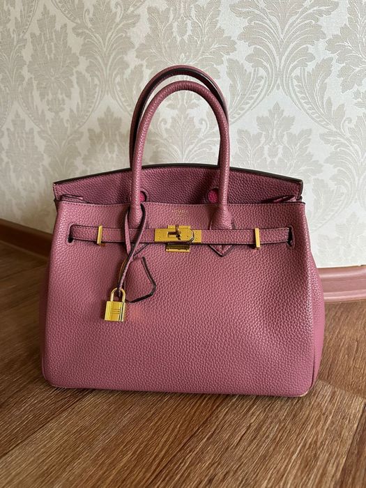 Розовая сумка Hermes