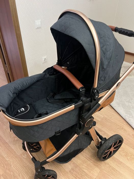 Коляска в хорошем состоянии