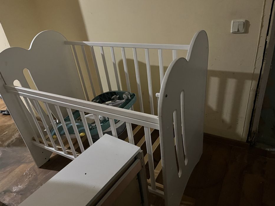 Продам манеж в хорошем состоянии срочно