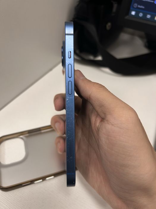 Продается 13 айфон