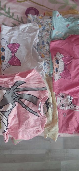 Огромен лот с детски тениски 5-6 години