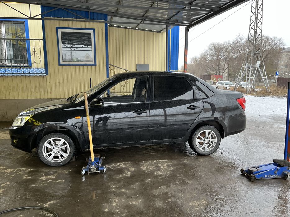 Продам Lada Granta 21900
