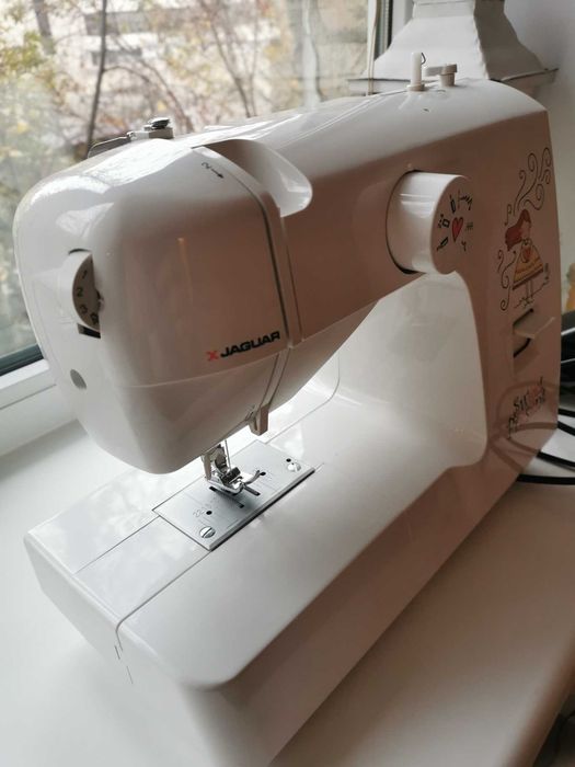 швейная машина Jaguar.