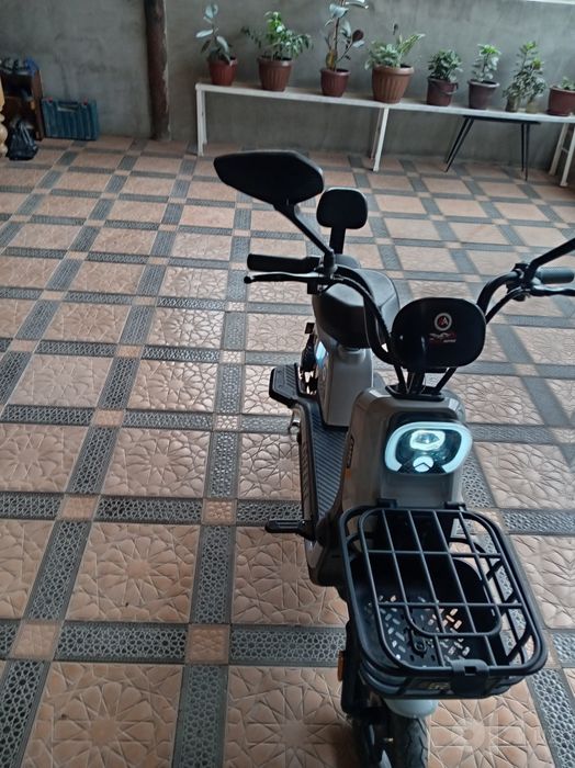 elektro skuter aramada