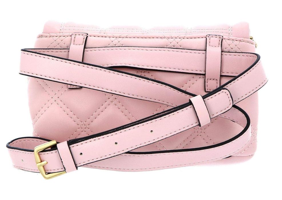 Дамска розова чанта на мярката Guess